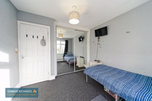 Bedroom- click for photo gallery